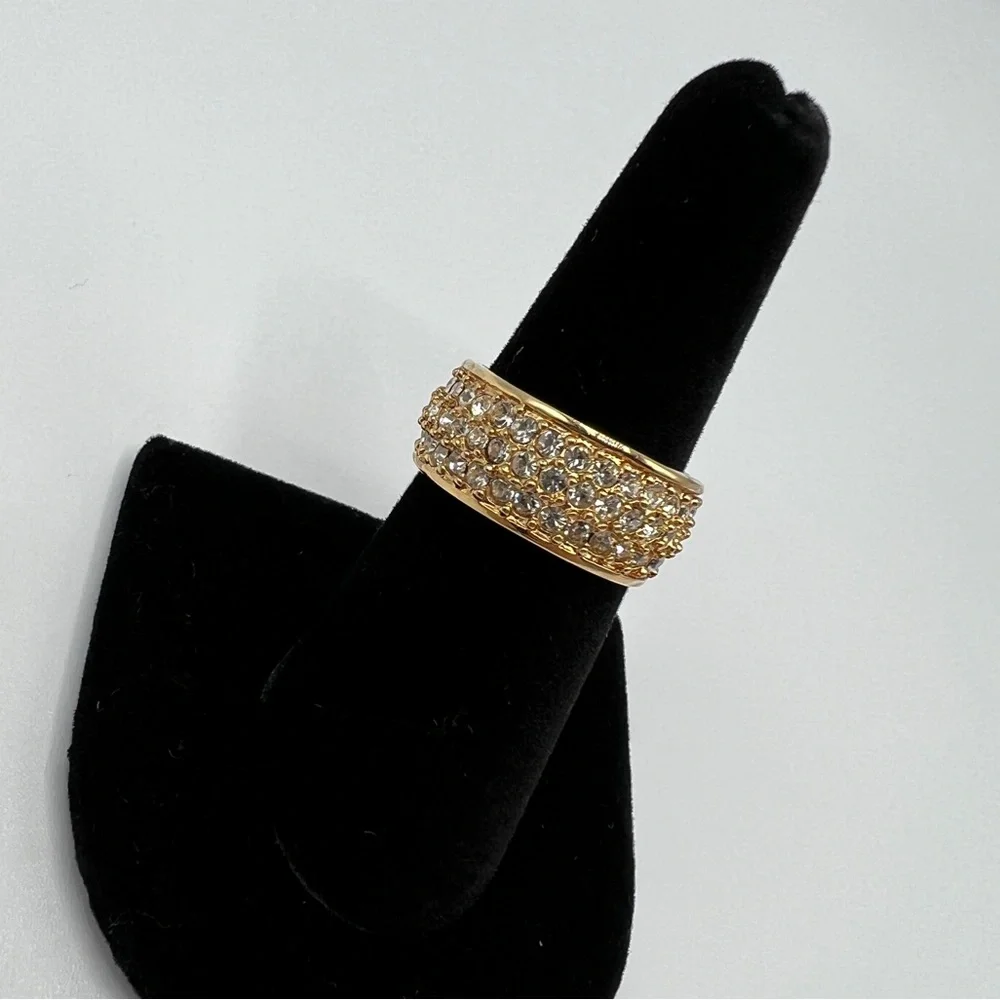 Gold & Rhinestone Ring - Picture 3 of 12